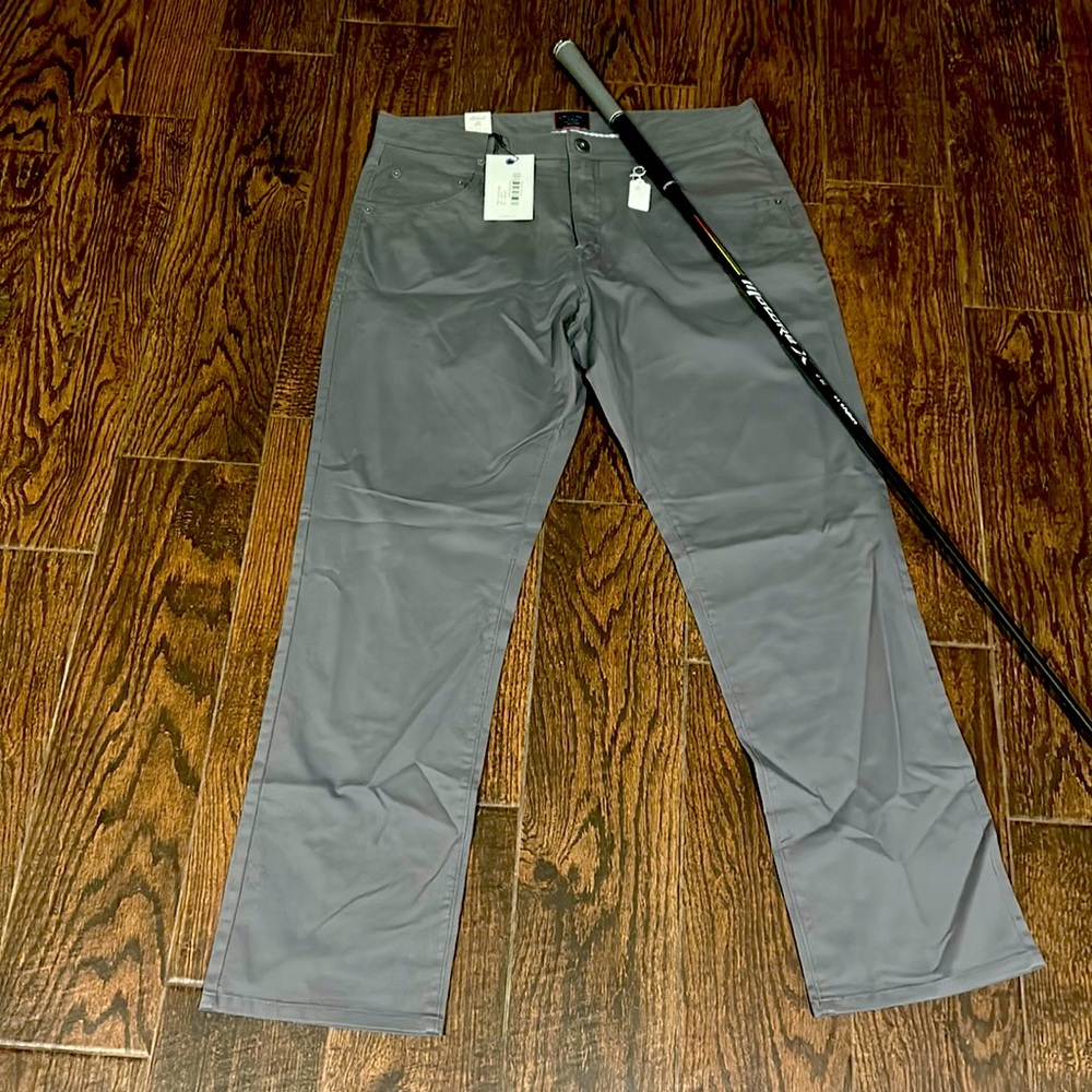 Dark grey untuck it golf pants size 36x32 new with tags